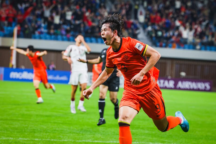[图]U20亚洲杯-蒯纪闻破门 国青2-1卡塔尔迎开门红足球直播在线直播观看免费直播吧